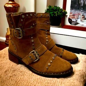 Sam Edelman Suede Studded Bootie Size 9